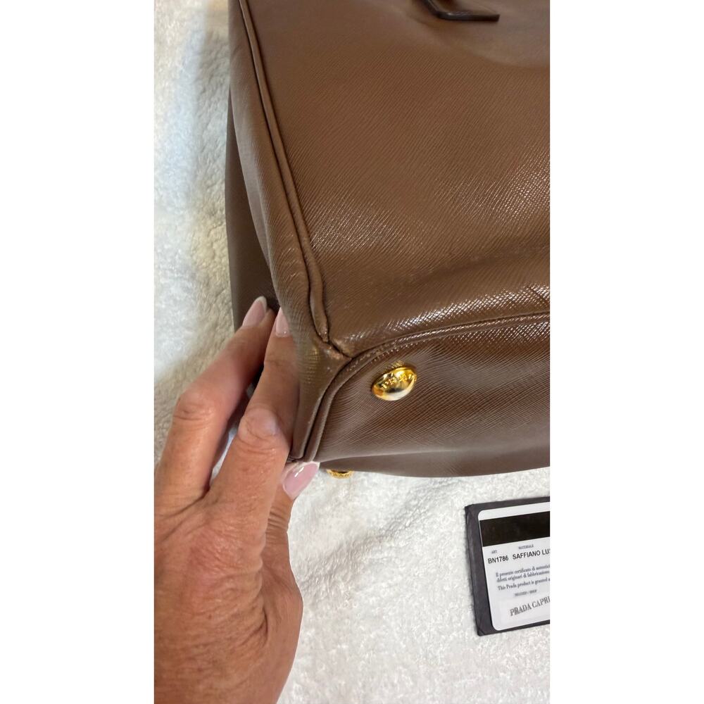 Prada Galleria Saffiano leather Large bag - Picture 9 of 12